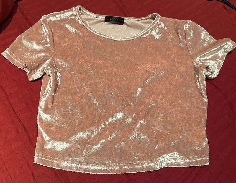 shein baby pink crop top