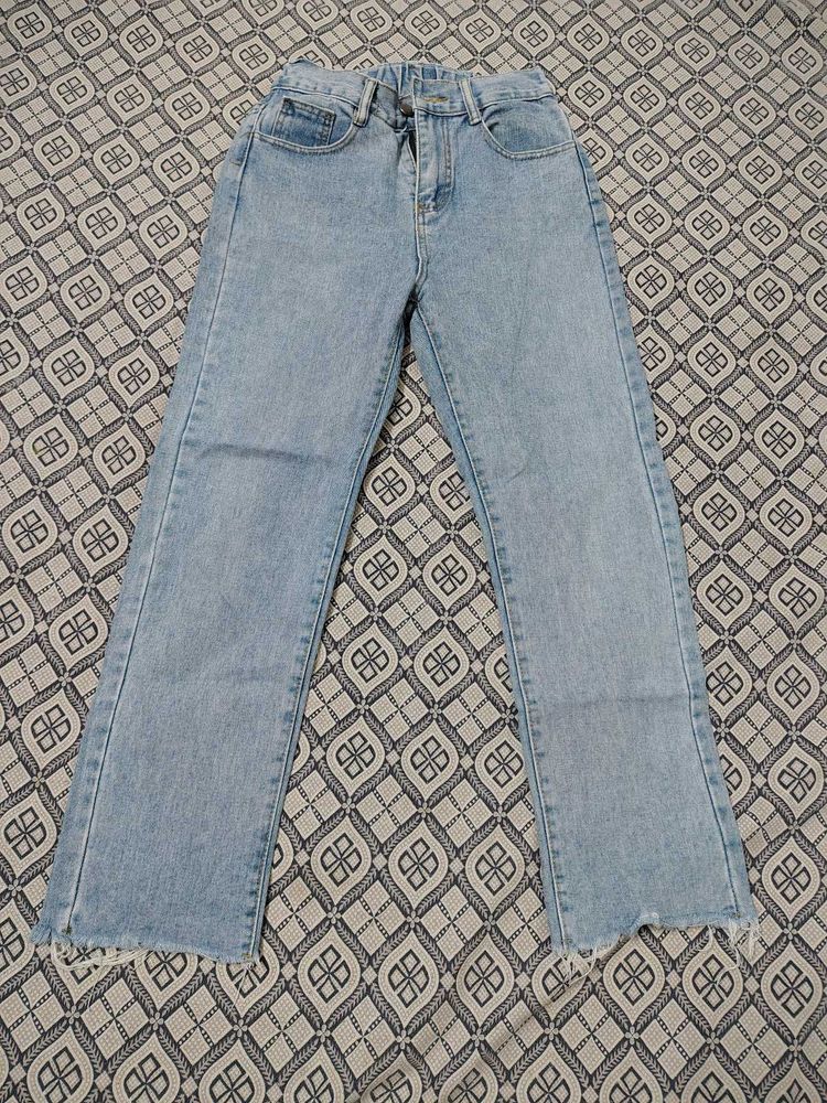 Women Denim Jean Straight Fit