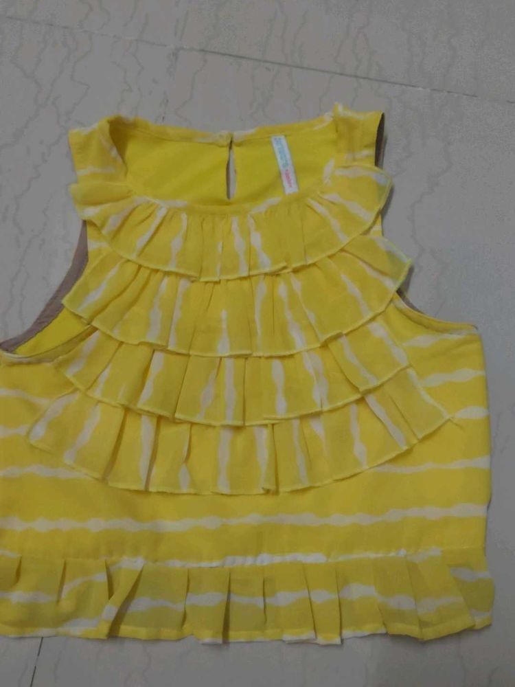 Cute Yellow Ruffled Top