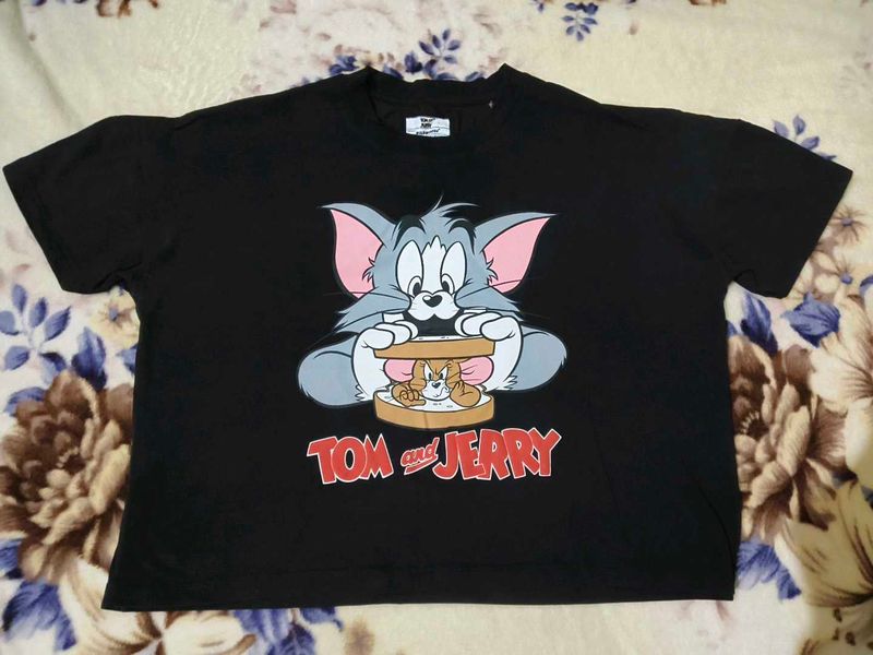 Tom &amp; Jerry Graphic Tee