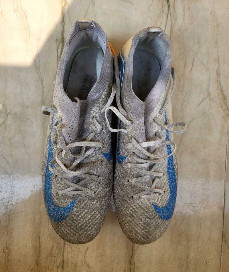 Nike Sport Shoes