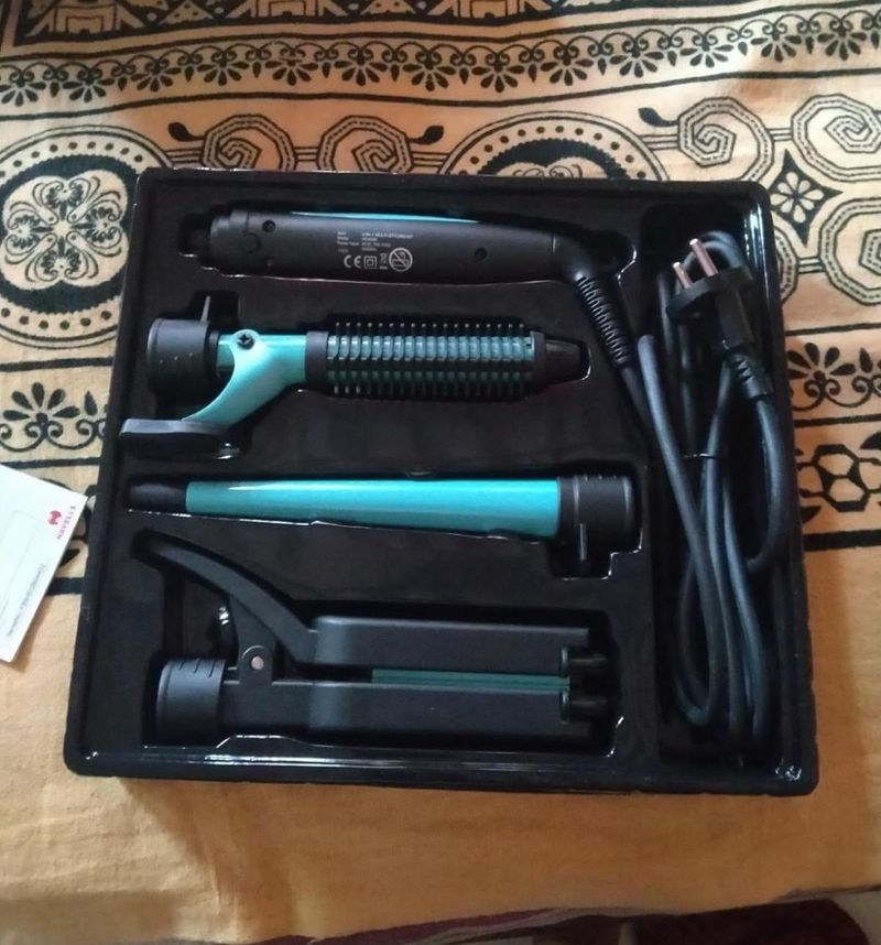 Havells 5-in-1 Multi Styling Kit