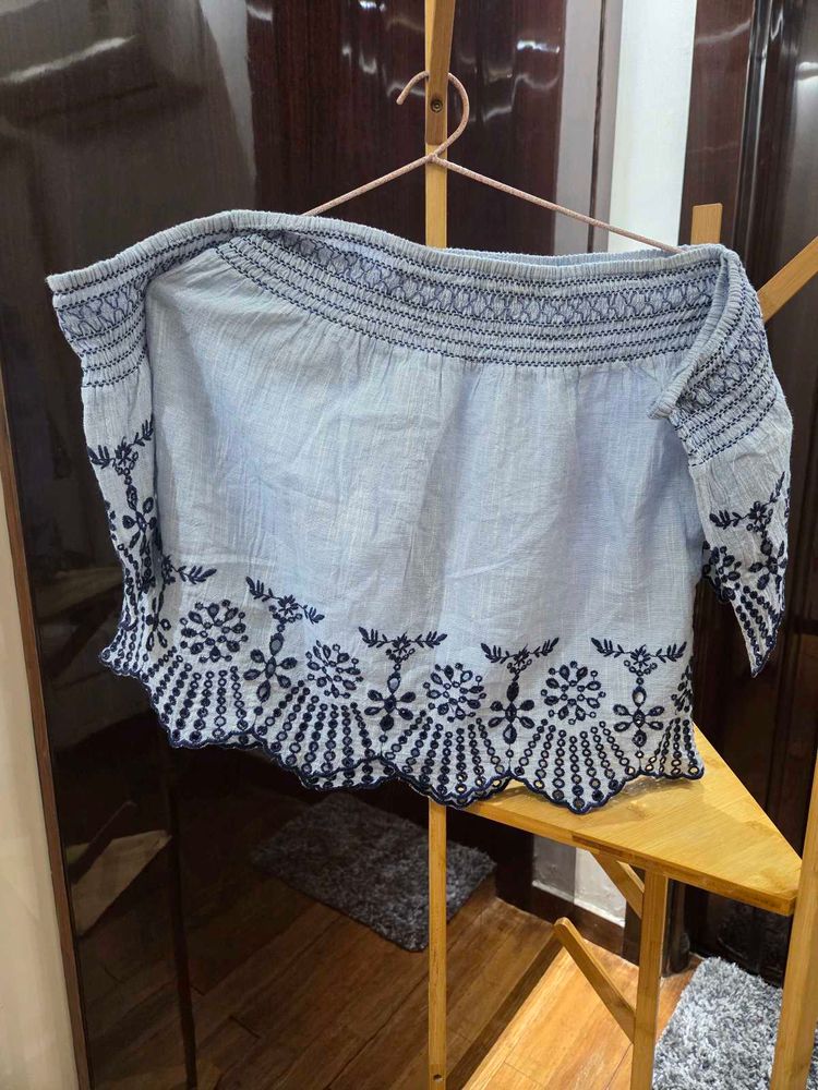 🎊Sale🎊Embroidered Off-Shoulder Top