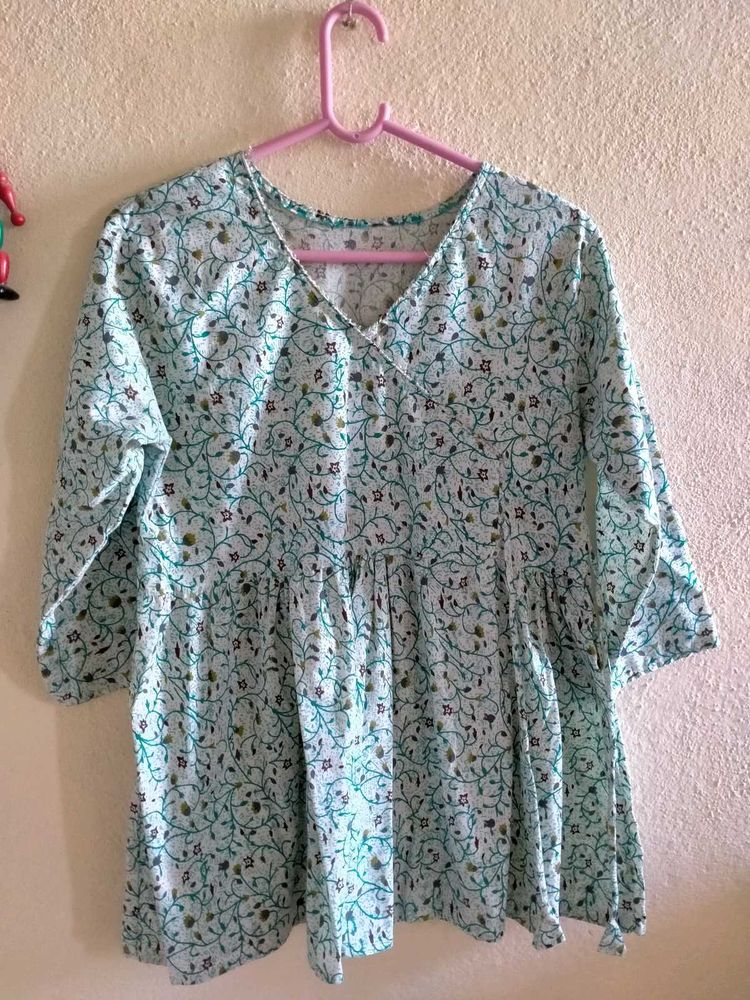 Floral Printed Top for Girls / Women