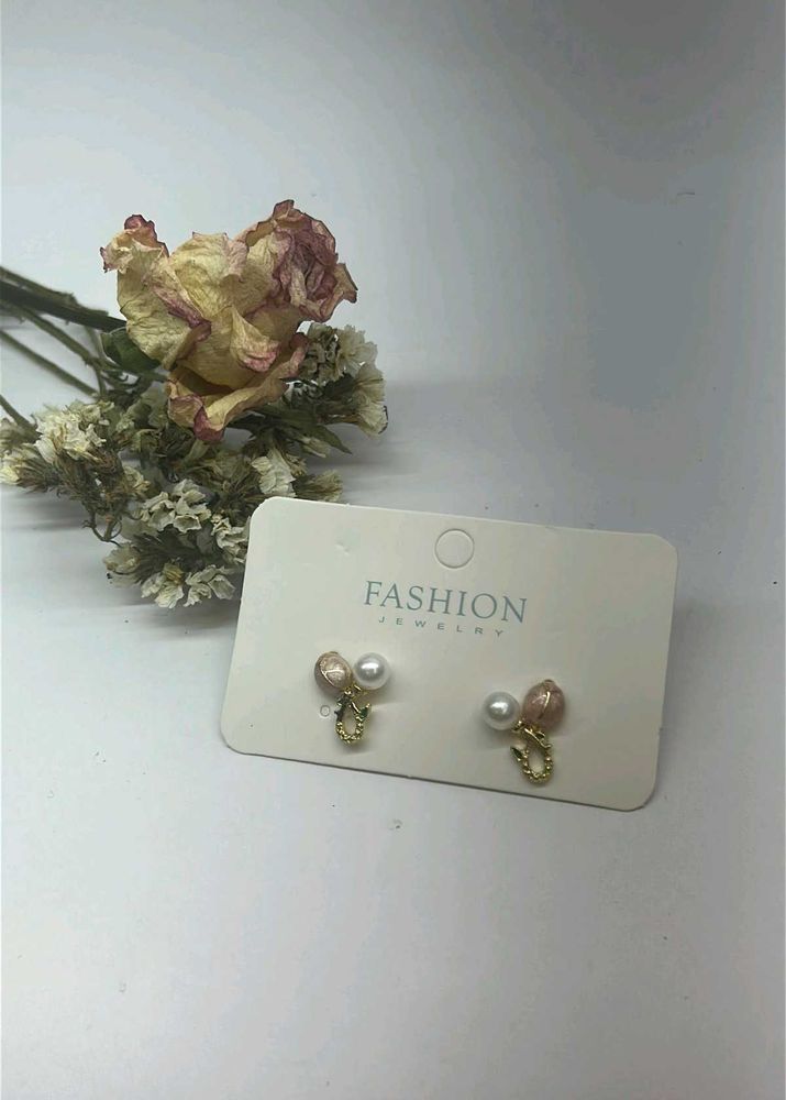 🌹 Rosebud &amp; Pearl Dangle Studs