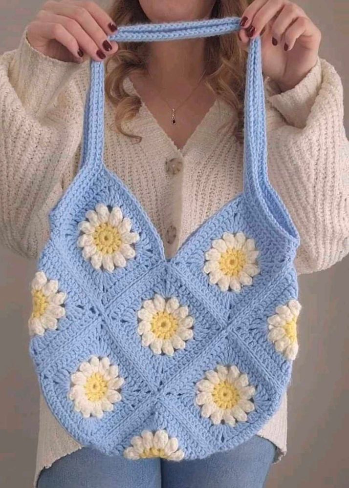Crochet Daisy Tote Bag