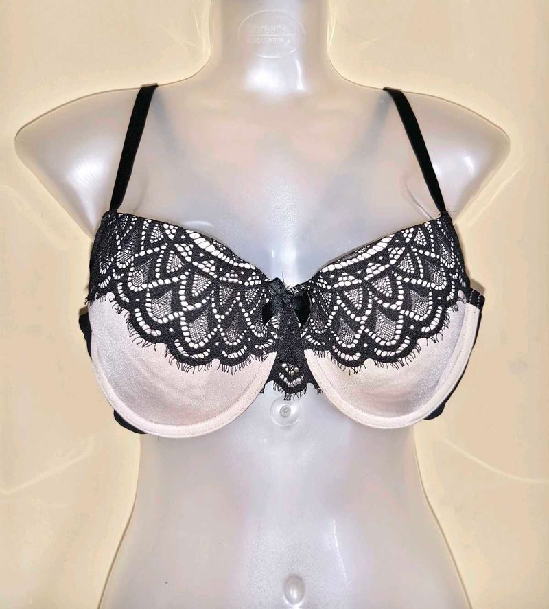 Size 38B 🎁Buy 2 Get 1 Free 🎁 Elegant Lace Bra
