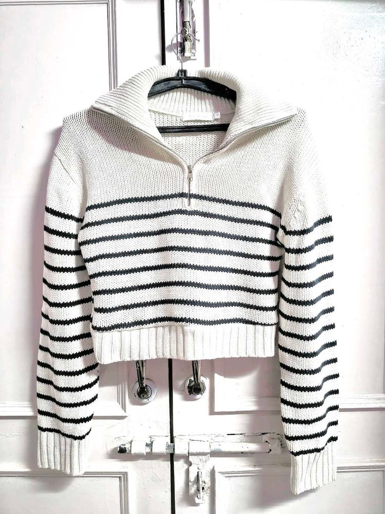 Knit Cropped Sweater