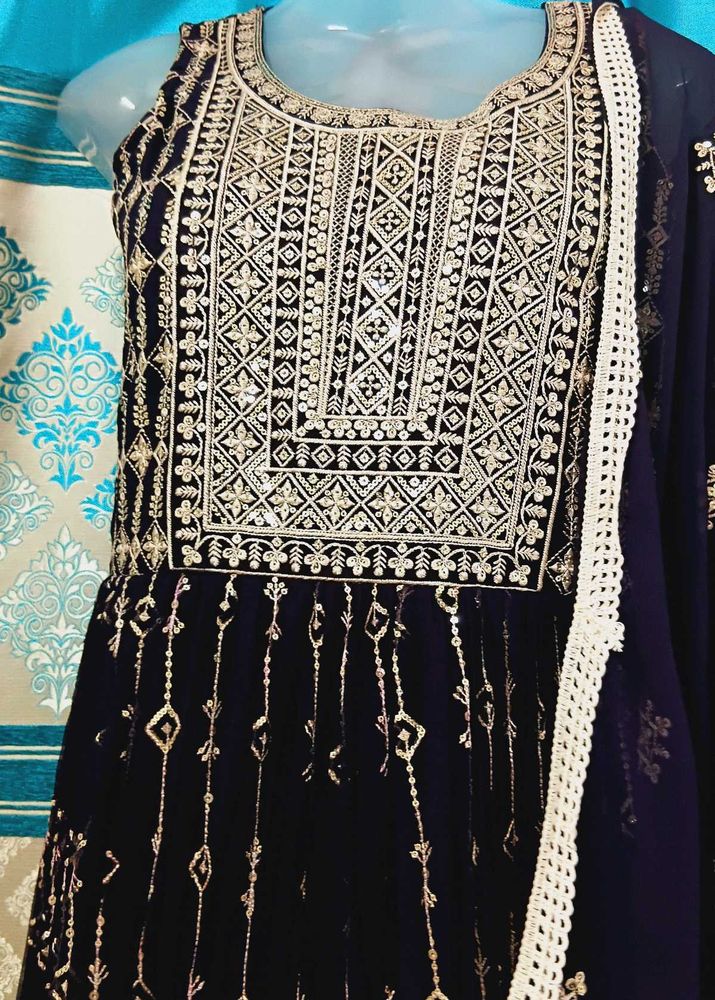 New Designer Partywear Gown 40&#34;