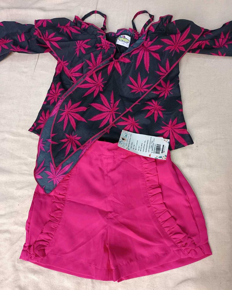 Girl Top And Shorts ..