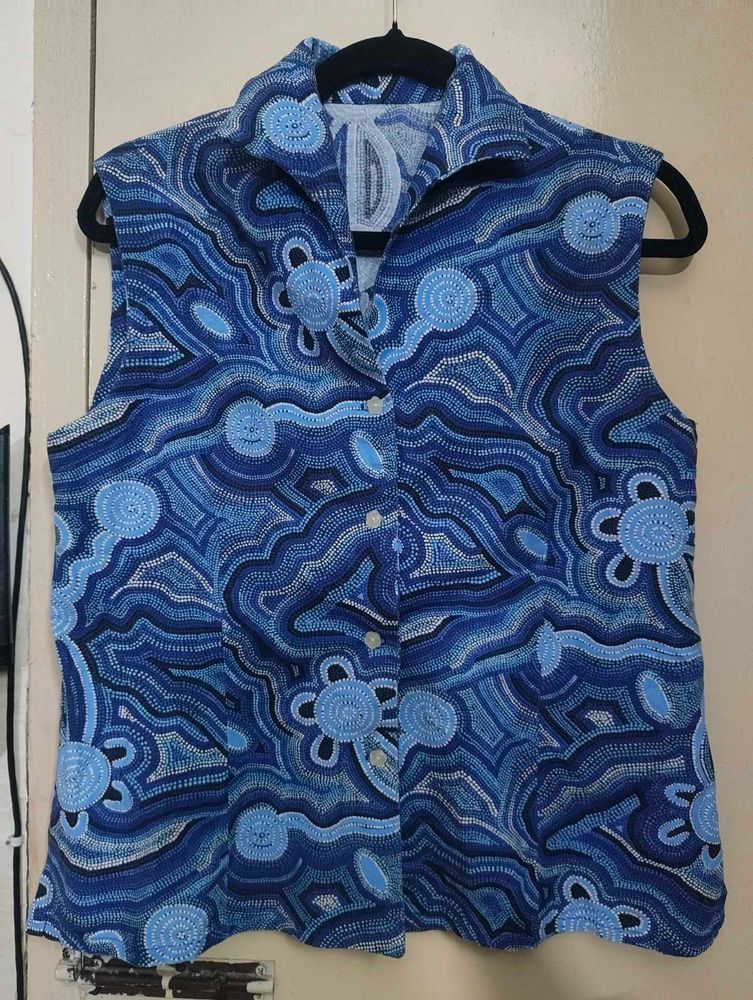 Blue Patterned Sleeveless Waist