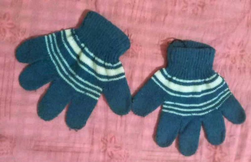Cute Striped Gloves