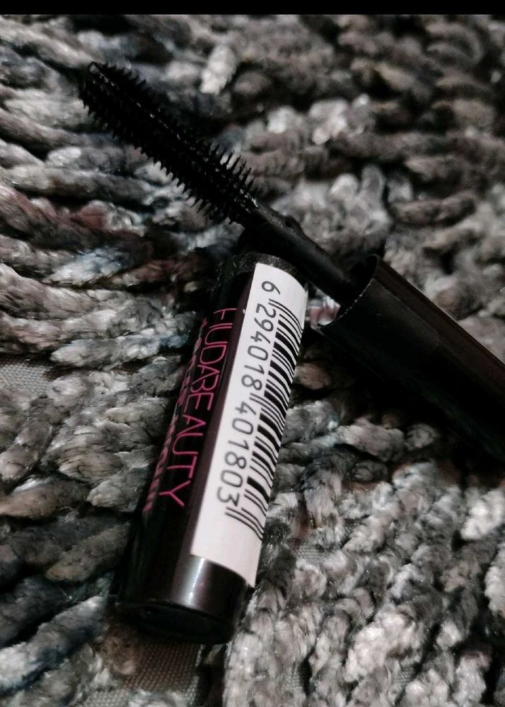 Huda Beauty Mascara