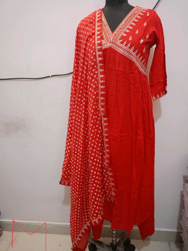 Women Kurta With Pant And dupatta Rayon