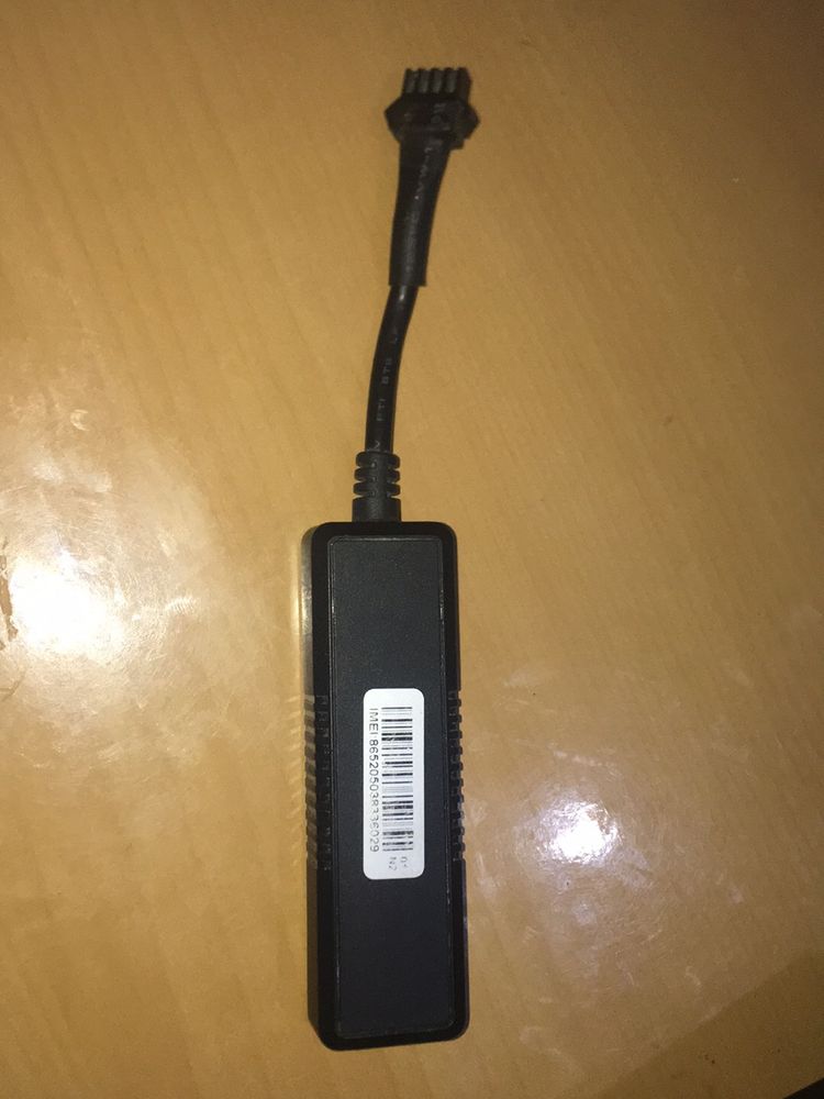 CAR &amp; Bike GPS Tracker With Sim Slot