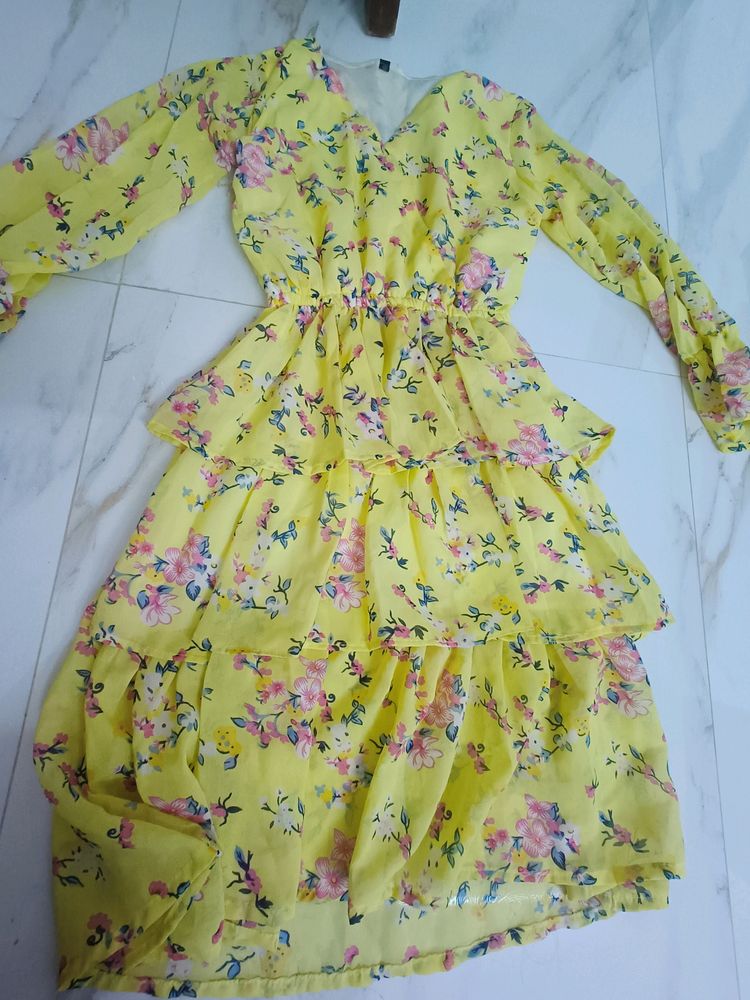 Frock In Pretty Yellow Colour In Size Small