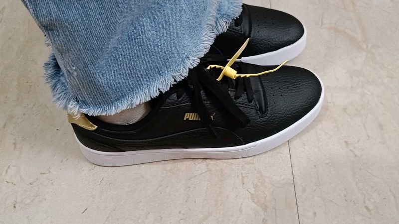 Puma Sneakers