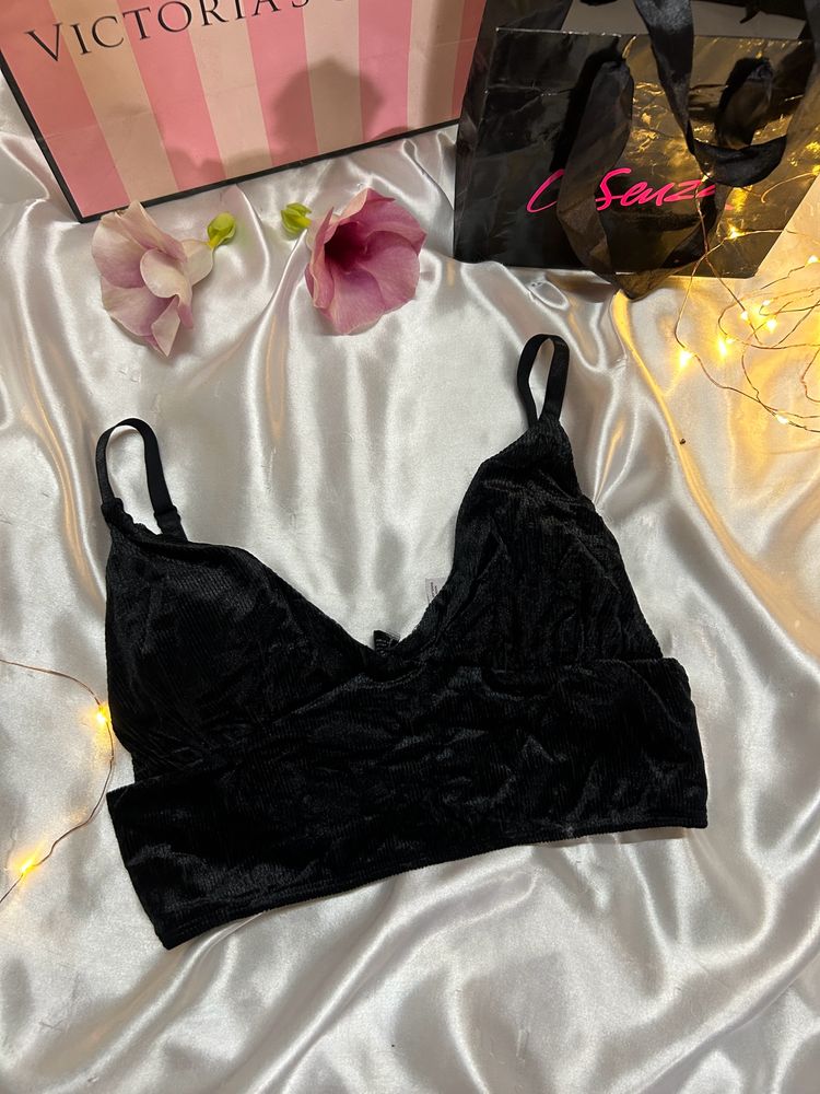 Forever 21 Velvet Top