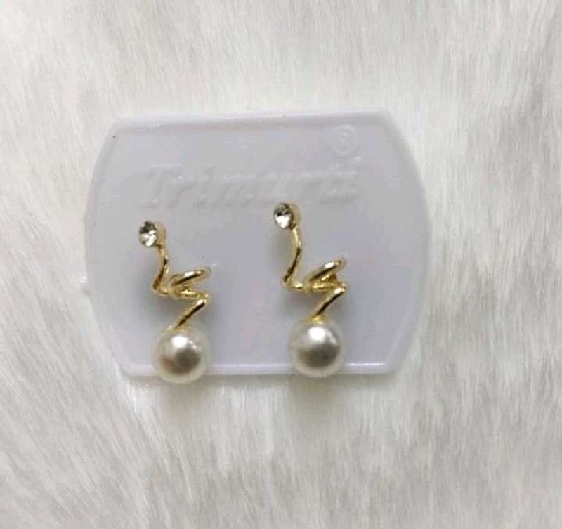 BEAUTIFUL ❤️ STUD EARRINGS