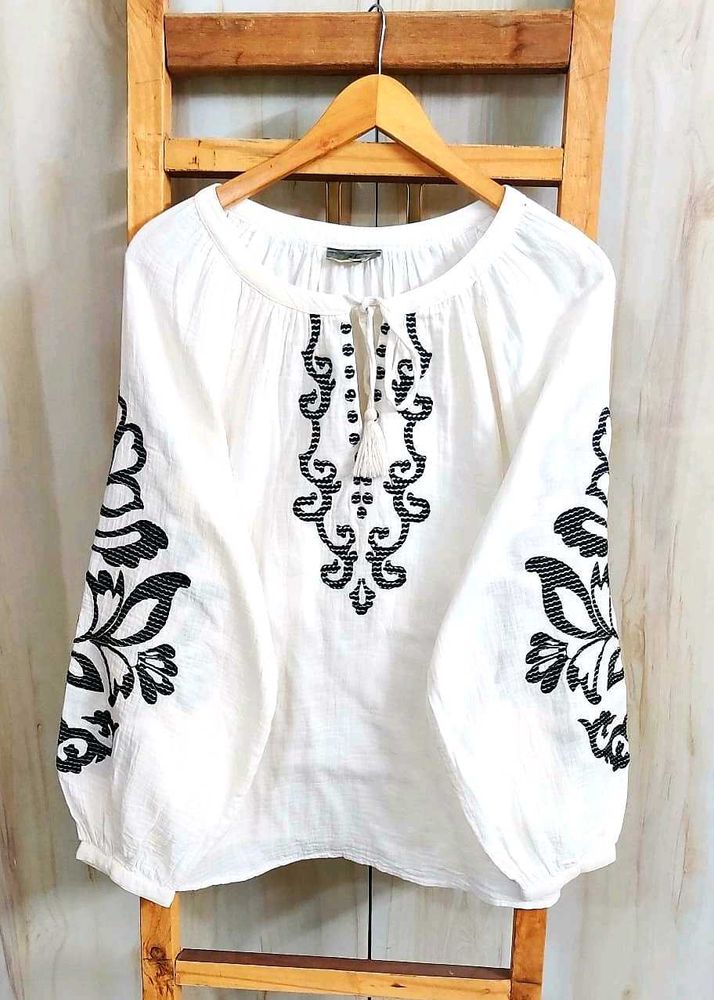 Black Embroidered Peasant Top size-42-44