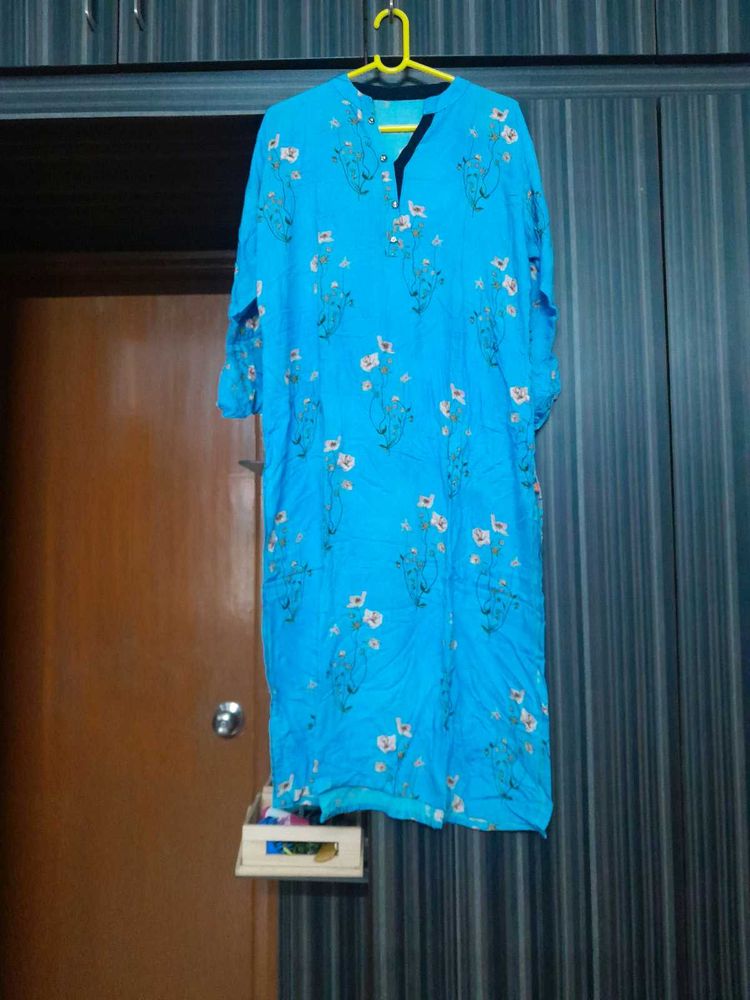 Blue Floral Kurta side cuts available no flaws