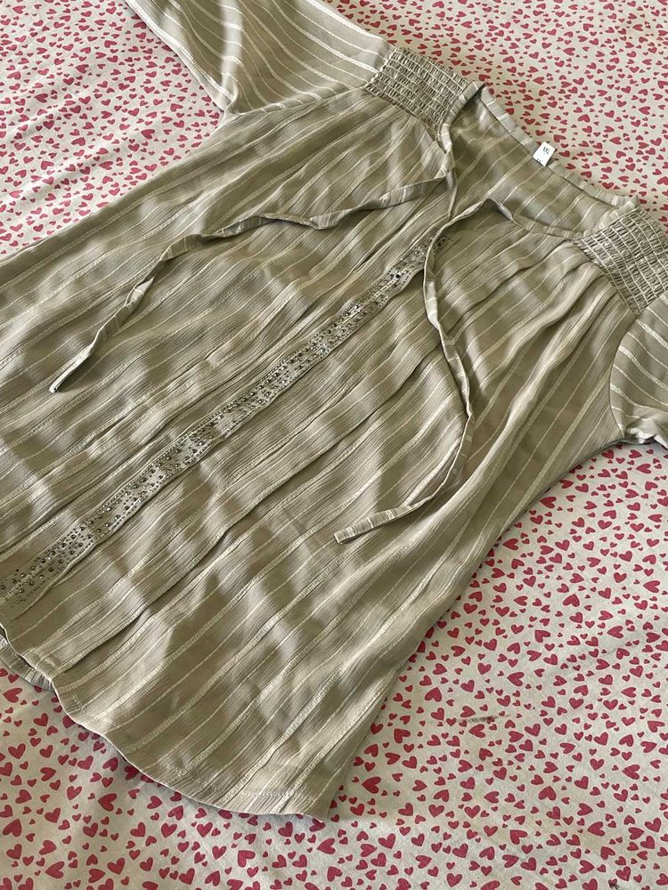 New Beautiful Striped Tie-Front Top