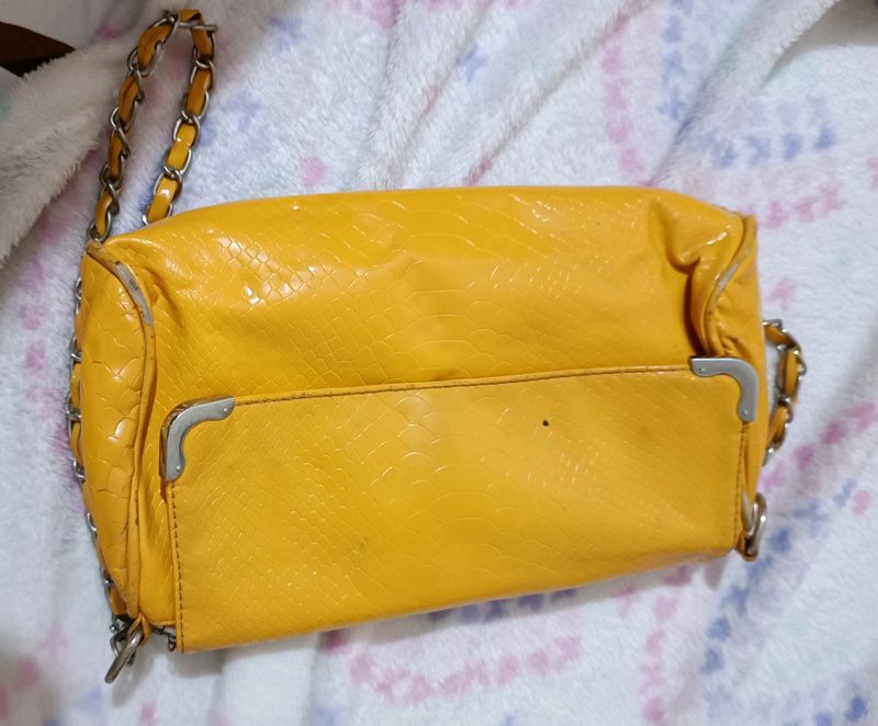 Crocodile Skin Texture Yellow Sling Bag 🟡💛🛍️