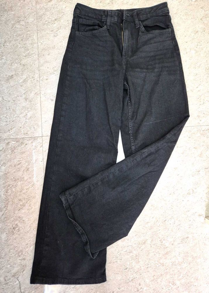 H&amp;M Straight Fit High Waist Black Jeans