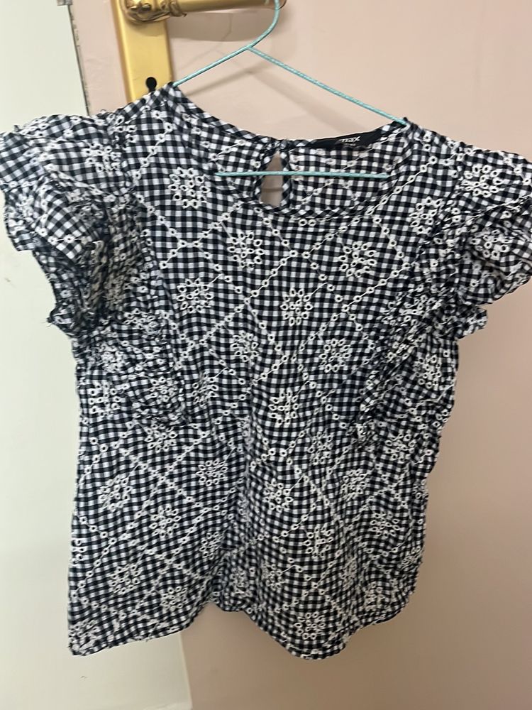 Cute Chikenkari Top