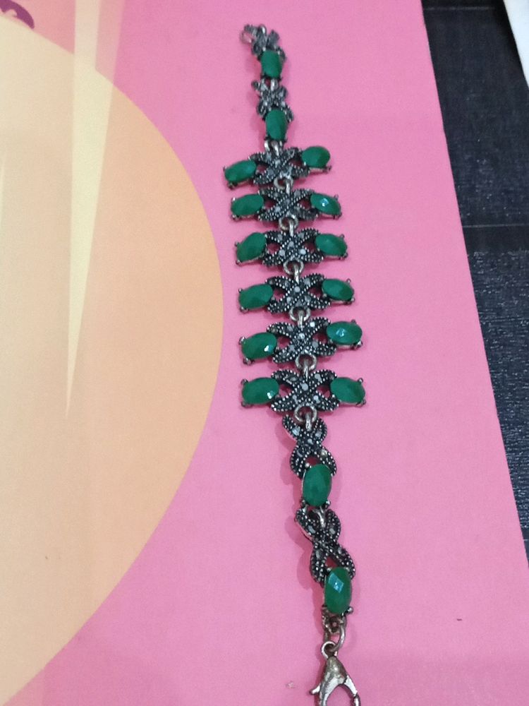 Green Colour Bracelet