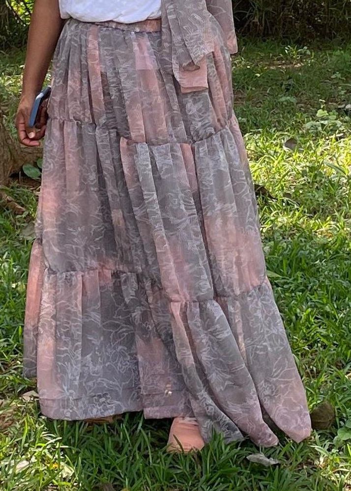 Tiered Beige Floral Skirt With Stole