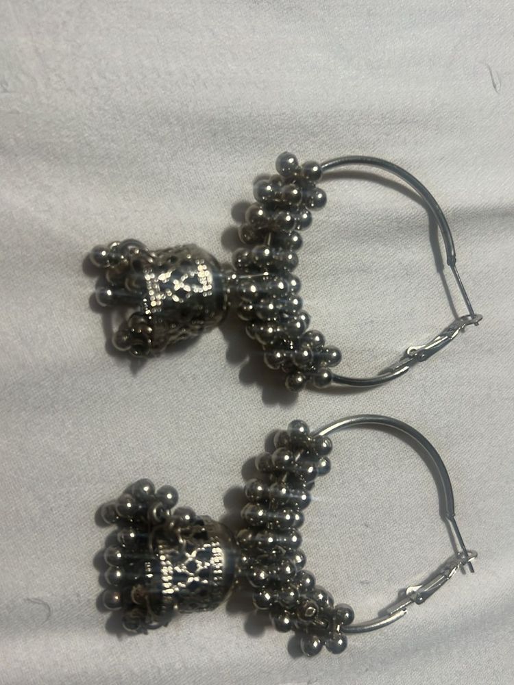 Silver Beaded Hoop Earrings✨