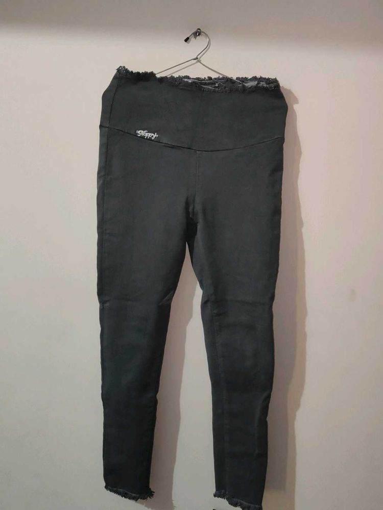 Distressed Hem Denim Jeggings