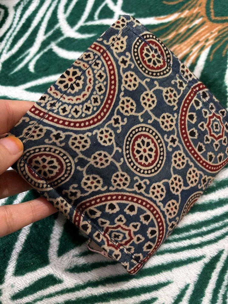 Mushru silk coin wallet
