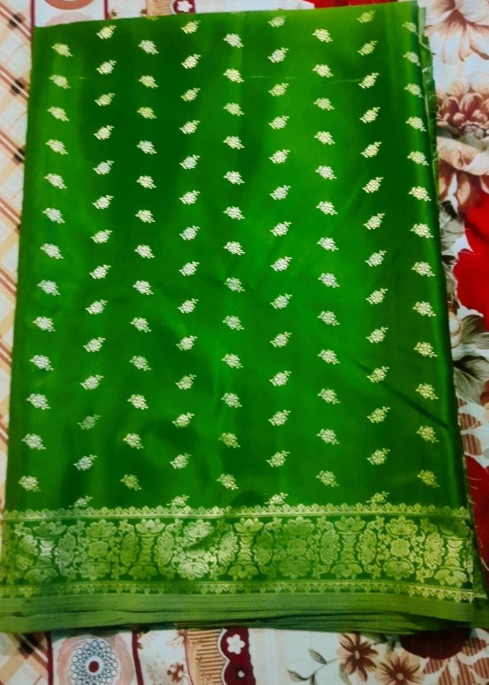 New Mehendi Colour Banarasee Silk Saree, Double-sided Saree That Can Be Wore Both Sides Without Getting Noticed
