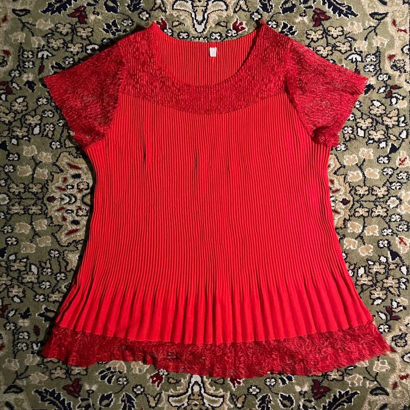 Red pleated Top /w lace trim.