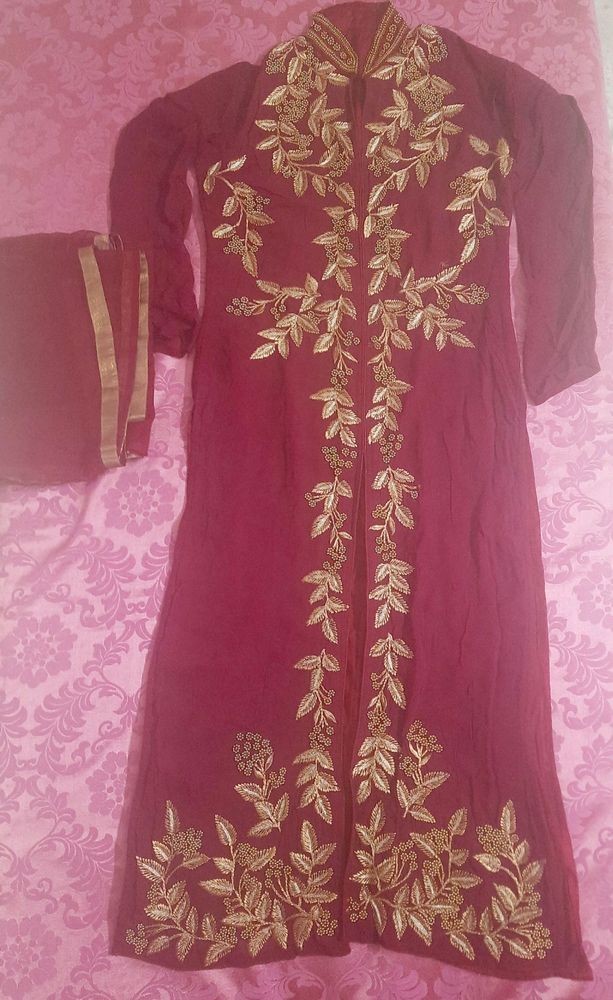 Beautiful Maroon Kurta And Dupatta