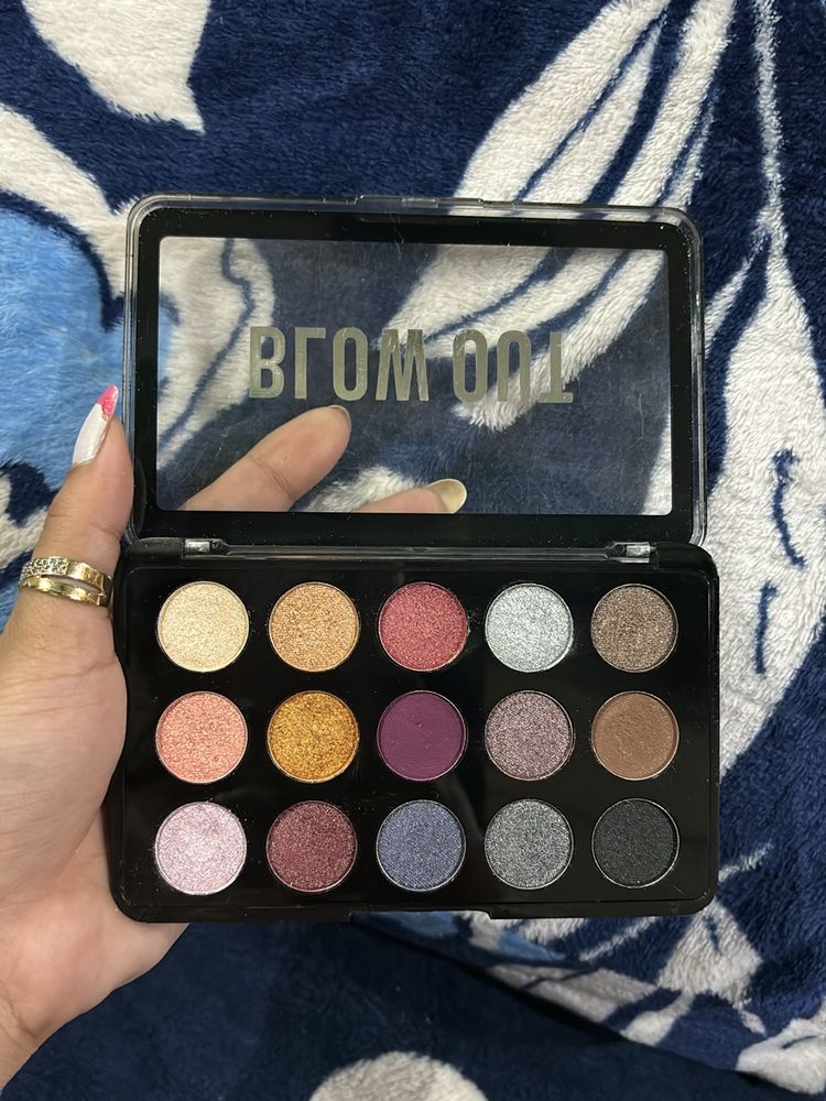 Beauty people blow out eyeshadow palette
