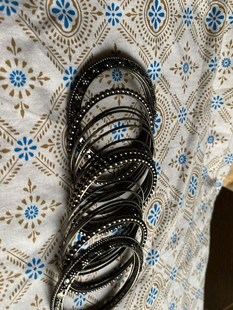 Oxide Bangles Set