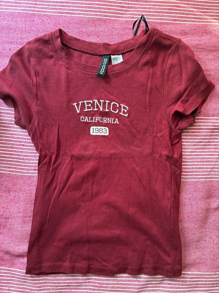 H&amp;M- Burgundy Body-Fit Top