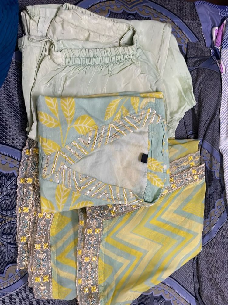 Elegant Crepe Kurta Set With Lining