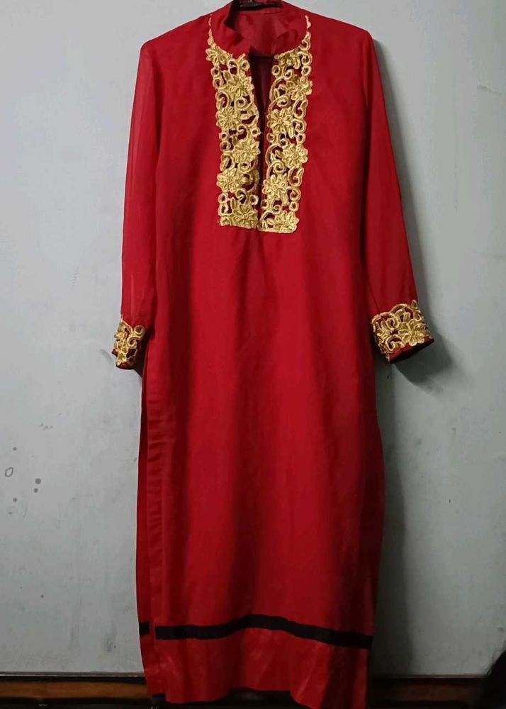 Red &amp; Gold Embroidered Festive Kurta Pant Set