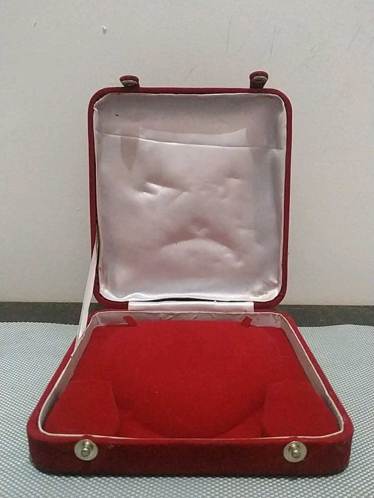 Vintage Velvet Jewelry Box