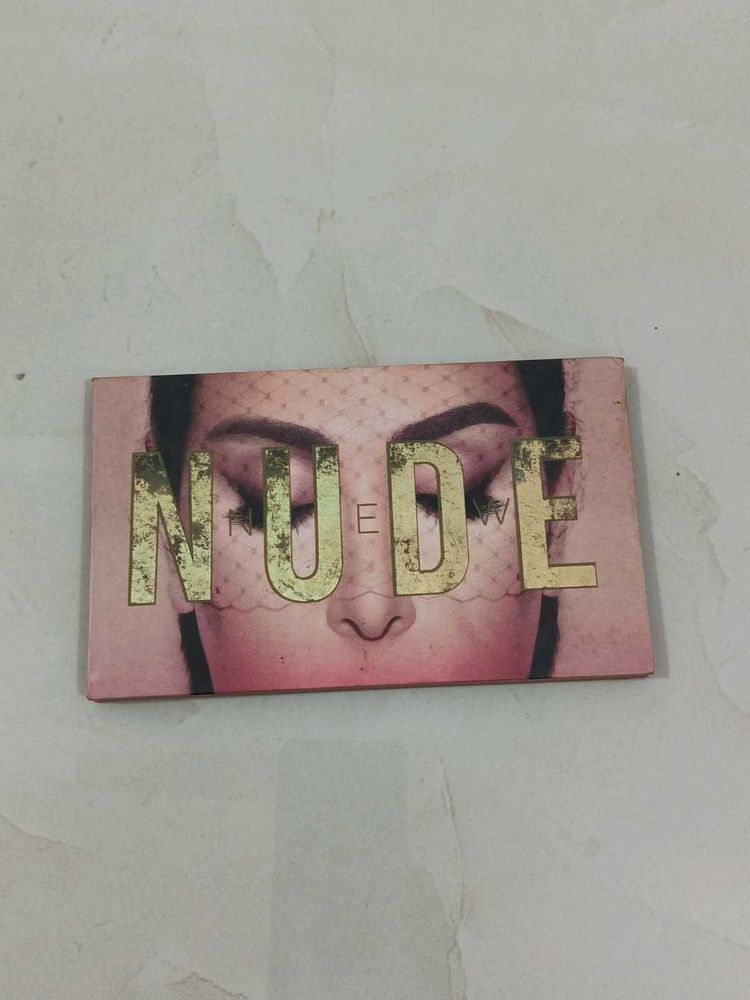 Huda Beauty Nude Eyeshadow Palette
