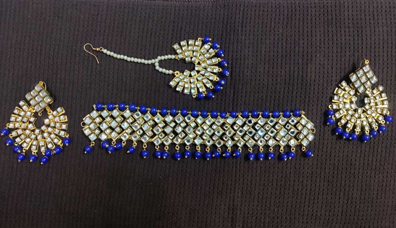 Kundan And Blue Stone Jewellery Set