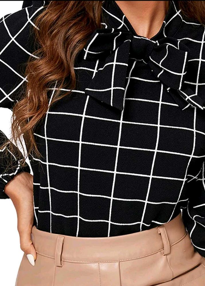 Vintage Look, Puff Sleeves &amp; Ruffle @Front