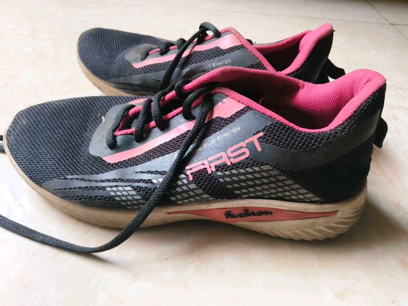 Casual Sports Shoes