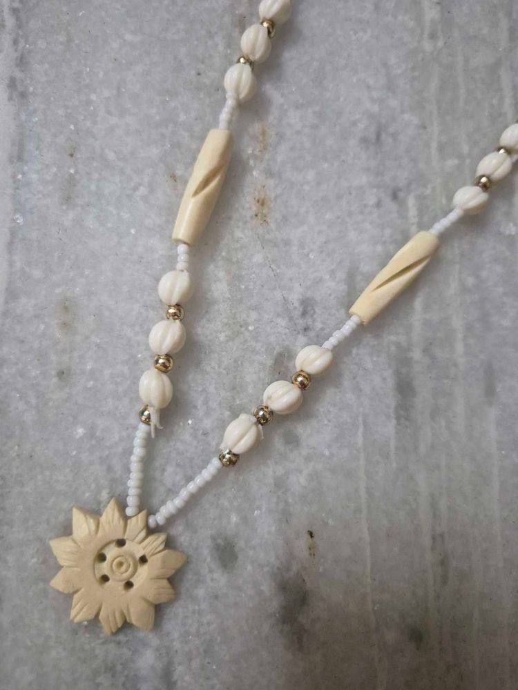 Beaded Floral Necklace