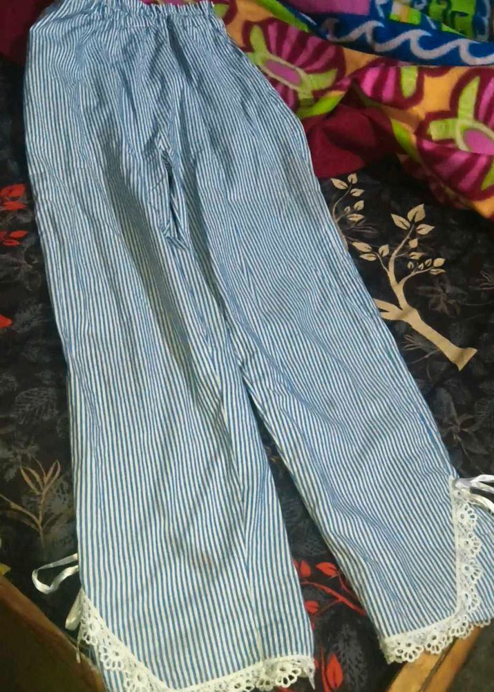 Striped Leggings with Lace Detail