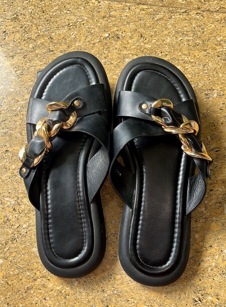 Women Black Slider With Golden Chain Details